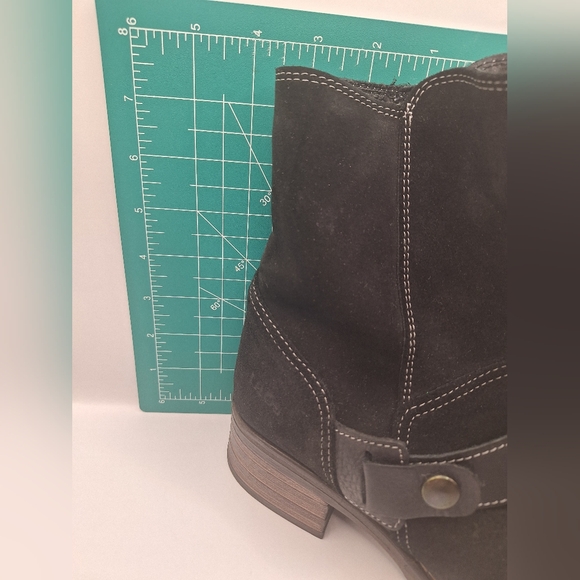 Taos Women’s Black Suede Ankle Boots with Strap Detail – Size 9 - Picture 8 of 8